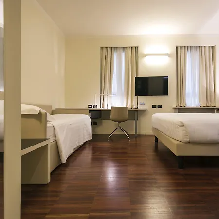 43 Station Hotel Mediolan