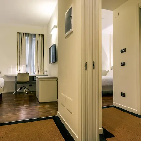 43 Station 3* Milan