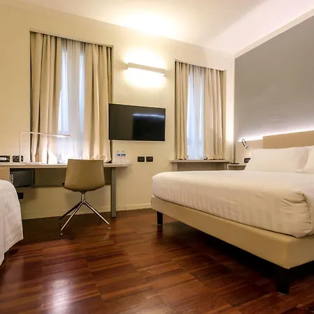 Hotel 43 Station Milan
